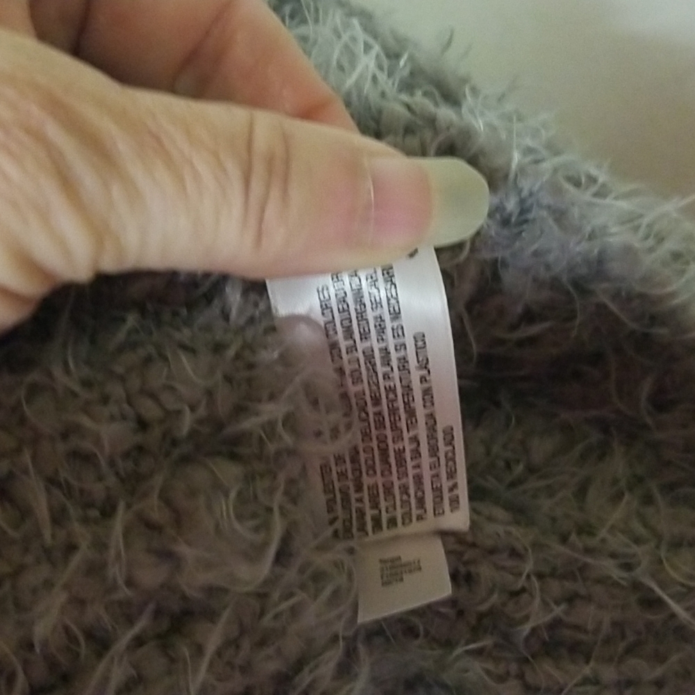 Knox Rose Fuzzy Gray sweater w/lace back detail. - Picture 7 of 7